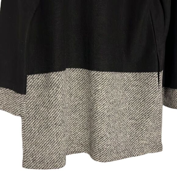 Tahari Sweater Overcoat Woman’s Size Large Black Gray Color Block Wool Blend - Picture 8 of 10